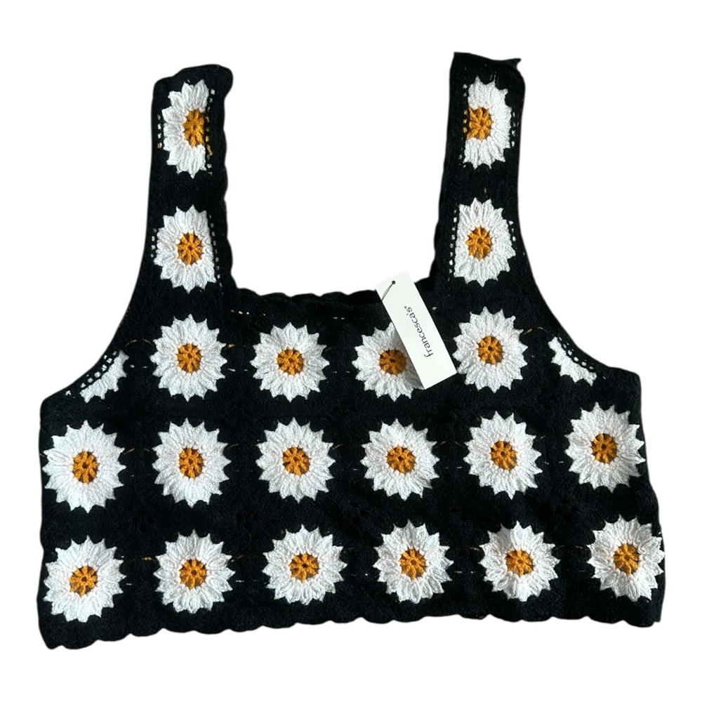 New Francesca’s Black Crochet Daisy Crop Top